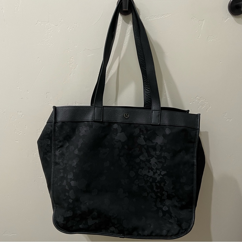 Lululemon Black Camo Tote Bag